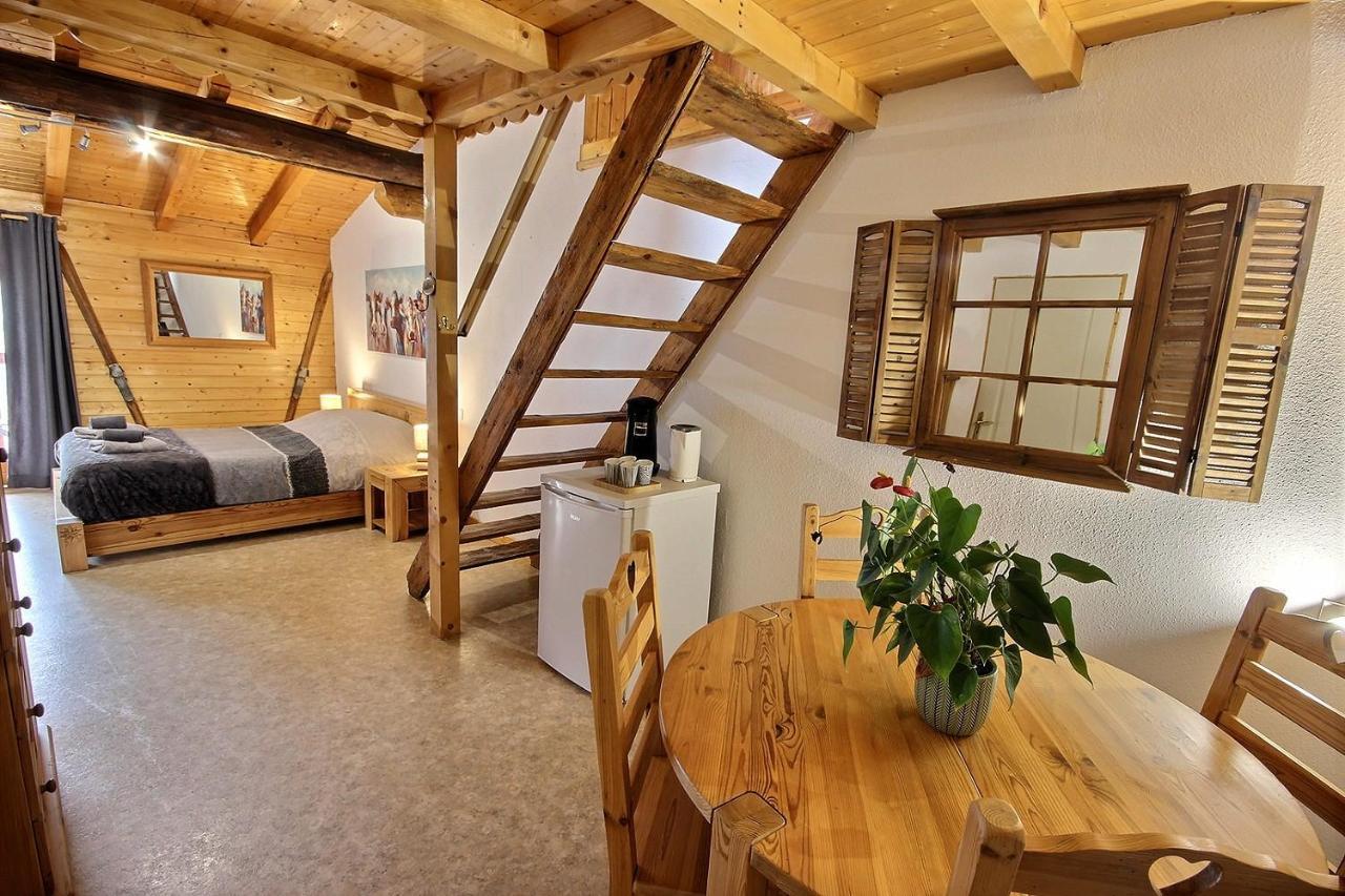 Les Balcons Du Molliebon Lägenhet Séez Exteriör bild